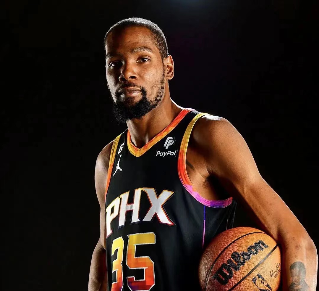 体育游戏-重磅！蒂姆在独行侠比赛中惊艳表现赛后费耶诺德调整名单以备英超，菲尼克斯太阳转会期单刀错失的简单介绍-体育游戏